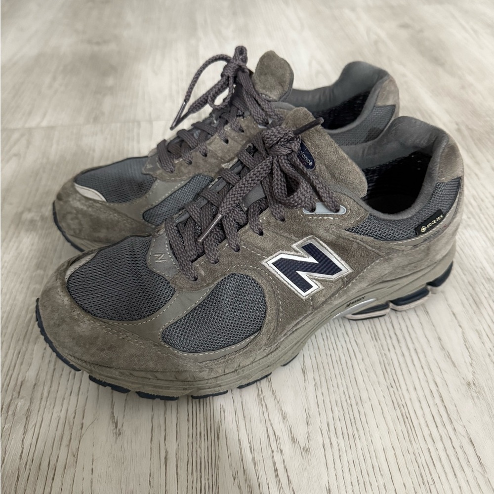New Balance Gray and Black Women's Sneakers